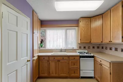 11 Tudor St, Lynn, MA 01902 - Photo 16