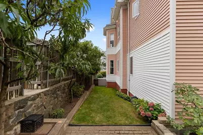 11 Tudor St, Lynn, MA 01902 - Photo 40