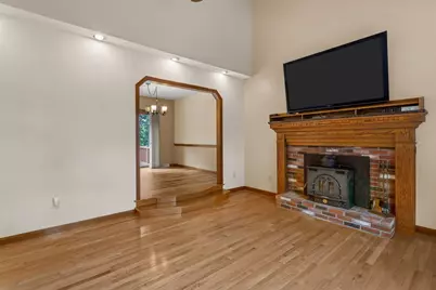 2 Robin Rd, Sandwich, MA 02563 - Photo 8