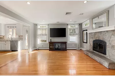 85 Robbins Rd, Watertown, MA 02472 - Photo 8