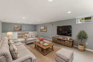 85 Robbins Rd, Watertown, MA 02472 - Photo 30