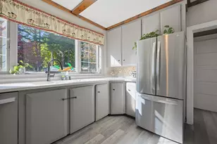 4 Cherry St, Greenfield, MA 01301 - Photo 2