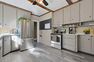 4 Cherry St, Greenfield, MA 01301 - Photo 4