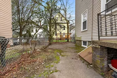 52-54 Gardena St, Boston, MA 02135 - Photo 16