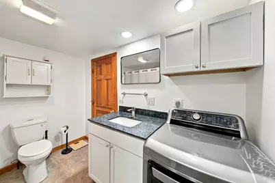 28 S Warren St, Haverhill, MA 01835 - Photo 12