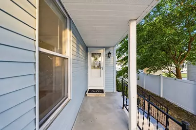28 S Warren St, Haverhill, MA 01835 - Photo 22