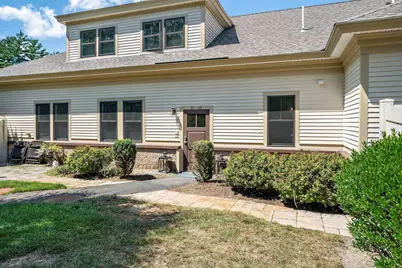 599 Washington St #12, Pembroke, MA 02359 - Photo 4