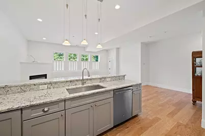 599 Washington St #12, Pembroke, MA 02359 - Photo 6