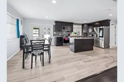 42 Ringgold St, Springfield, MA 01107 - Photo 6