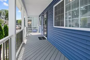 42 Ringgold St, Springfield, MA 01107 - Photo 2