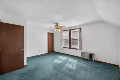 35 Lorraine St, Chicopee, MA 01013 - Photo 28