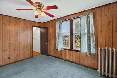 35 Lorraine St, Chicopee, MA 01013 - Photo 22