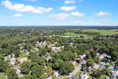 39 Robin Rd, Wakefield, MA 01880 - Photo 36