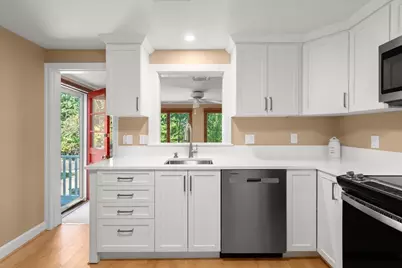 39 Robin Rd, Wakefield, MA 01880 - Photo 14