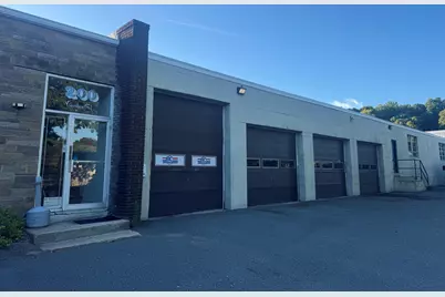 200 Center St #4, Bellingham, MA 02019 - Photo 4