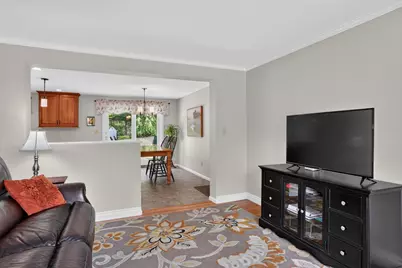 5 Carruth Dr, Northborough, MA 01532 - Photo 4