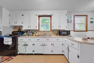 1 Elm St, Oxford, MA 01540 - Photo 2
