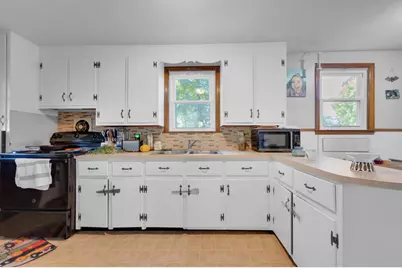 1 Elm St, Oxford, MA 01540 - Photo 2