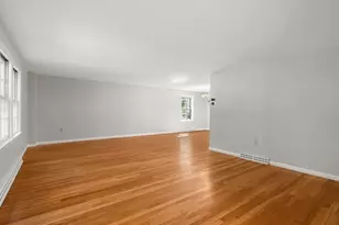15 Sheridan Rd, Andover, MA 01810 - Photo 4