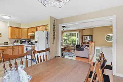 211 Allen St, East Longmeadow, MA 01028 - Photo 10