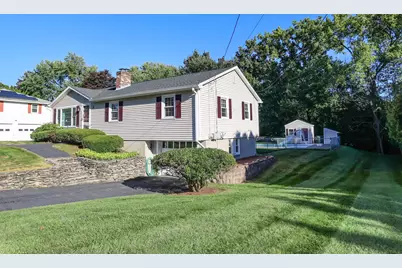 14 Brentwood Dr, Leominster, MA 01453 - Photo 4