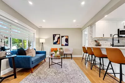 134 Washington St, Melrose, MA 02176 - Photo 2