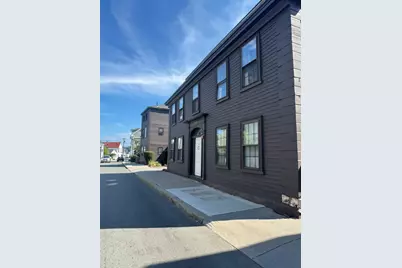 21 State #4, Marblehead, MA 01945 - Photo 4