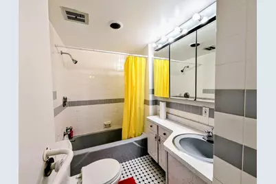 45 Longwood Ave #705, Brookline, MA 02446 - Photo 18