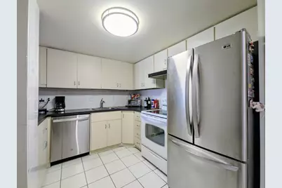 45 Longwood Ave #705, Brookline, MA 02446 - Photo 12