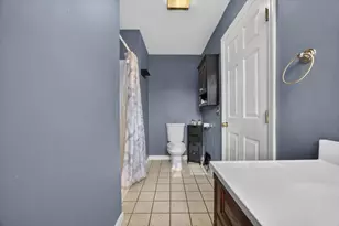 49 Shirley St, New Bedford, MA 02746 - Photo 18