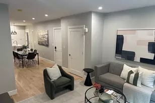 14 N Bennet St, Boston, MA 02113 - Photo 8