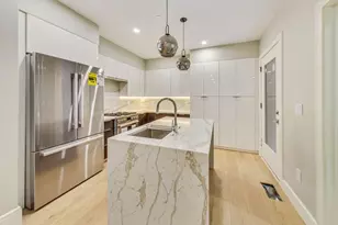 14 N Bennet St, Boston, MA 02113 - Photo 2