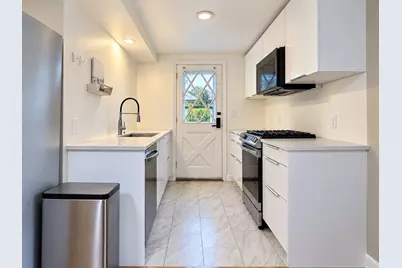 347 Lexington St, Woburn, MA 01801 - Photo 6