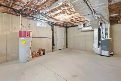 37 Wells St, Springfield, MA 01104 - Photo 30