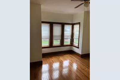117 Thomas St, Fall River, MA 02723 - Photo 4