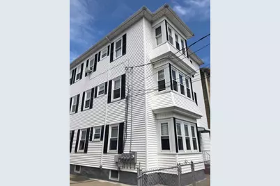 117 Thomas St, Fall River, MA 02723 - Photo 2