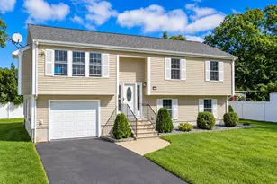 7 Vincent St, Dartmouth, MA 02747 - Photo 2