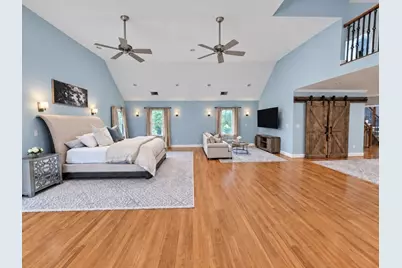 84 Spring St, Wakefield, MA 01880 - Photo 16