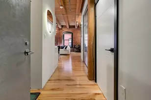 21 Wormwood St, Boston, MA 02210 - Photo 2