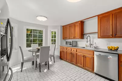 942 Salem End Road, Framingham, MA 01702 - Photo 6