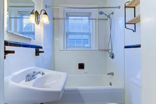 17 Greenleaf St, Quincy, MA 02169 - Photo 8