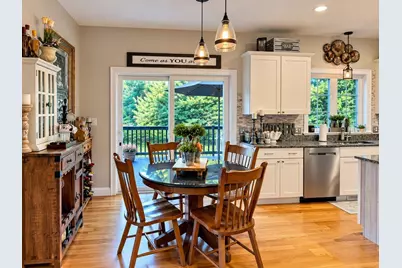 4 Meredith Way, Sturbridge, MA 01518 - Photo 8