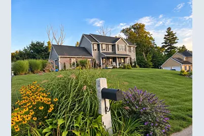 4 Meredith Way, Sturbridge, MA 01518 - Photo 2