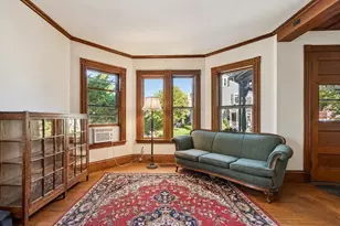 26 Walnut Pl, Newton, MA 02460 - Photo 10