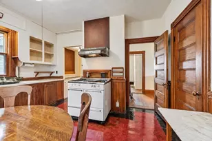 26 Walnut Pl, Newton, MA 02460 - Photo 18