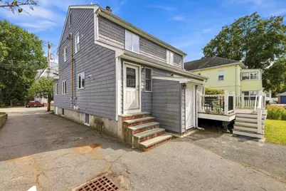 70 Hovey St, Watertown, MA 02472 - Photo 18