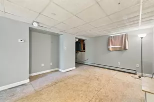 70 Hovey St, Watertown, MA 02472 - Photo 14