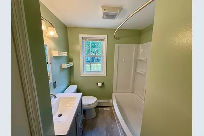66 Greaney St, Springfield, MA 01104 - Photo 12