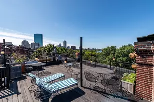 112 Pinckney St, Boston, MA 02114 - Photo 24