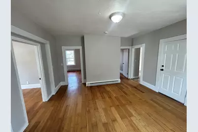 35 Newcomb Pl #2, Taunton, MA 02780 - Photo 4